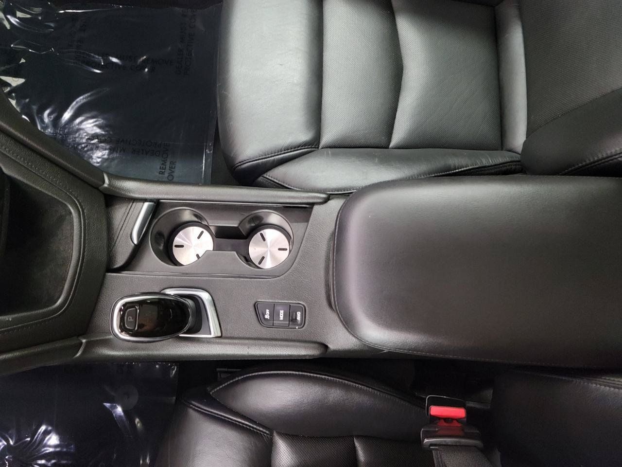 Used 2018 Cadillac XT5 Luxury w/ Driver Awareness Package AWD/4WD image 21