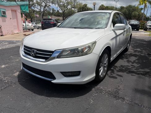 Used 2015 Honda Accord EX image 10
