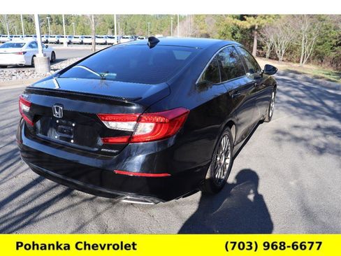 Used 2018 Honda Accord Sport image 7