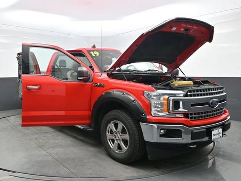 Used 2019 Ford F150 XLT w/ Equipment Group 302A Luxury AWD/4WD image 38