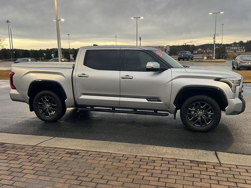 Used 2023 Toyota Tundra Platinum image 7