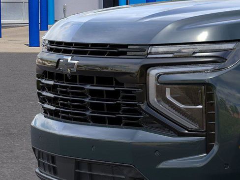 New 2026 Chevrolet Suburban RST image 13