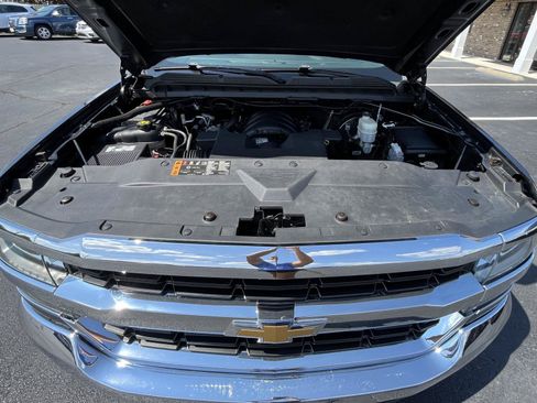 Used 2019 Chevrolet Silverado 1500 LT AWD/4WD image 21