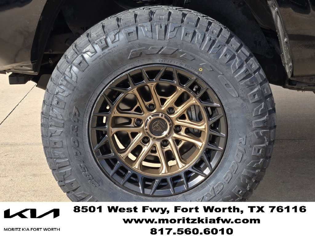 Used 2023 Toyota Tacoma SR AWD/4WD image 10