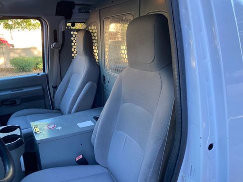 Used 2013 Ford E-250 and Econoline 250 w/ PWR Group image 25