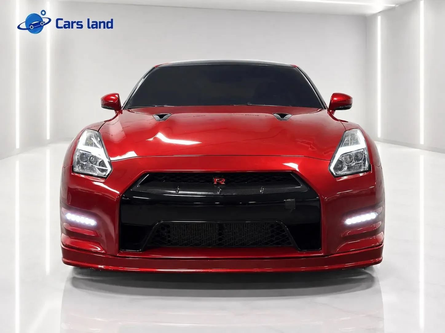 Used 2015 Nissan GT-R Premium AWD/4WD image 7