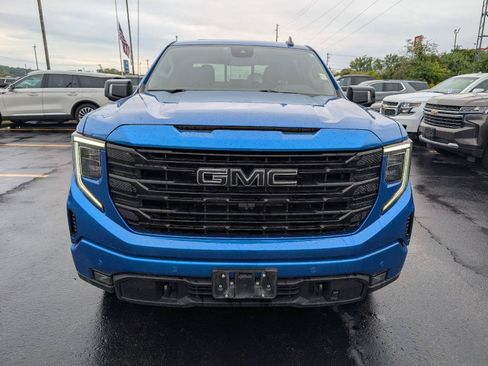 Used 2024 GMC Sierra 1500 Elevation w/ Elevation Premium Package AWD/4WD image 2