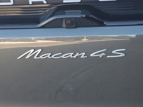 New 2026 Porsche Macan 4S Electric image 28