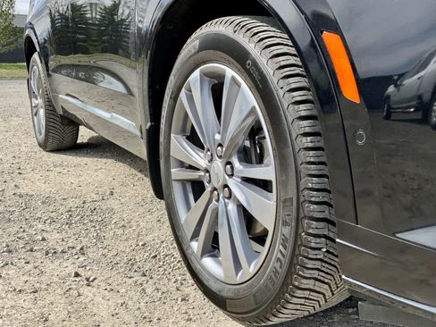 Used 2020 Cadillac XT6 Premium Luxury w/ Platinum Package AWD/4WD image 16