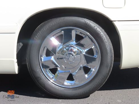 Used 2002 Cadillac Eldorado Collector's Edition image 18