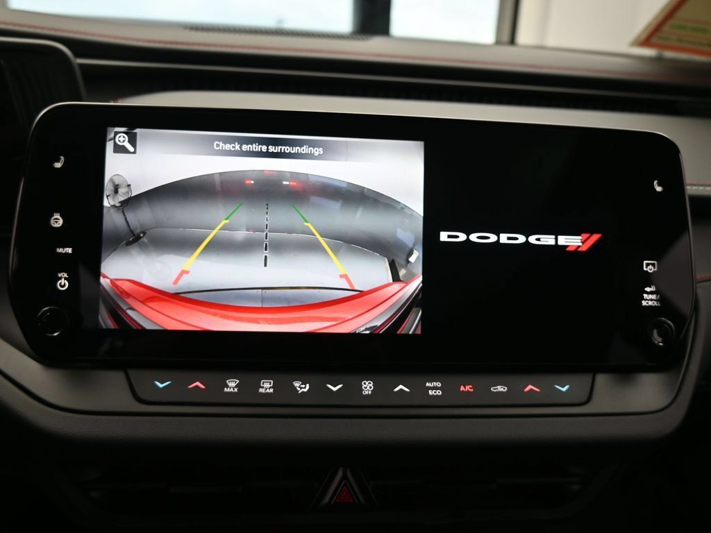 Used 2025 Dodge Charger Daytona R/T w/ Sun & Sound Package AWD/4WD image 21