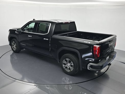 Certified 2025 GMC Sierra 1500 SLT AWD/4WD image 35