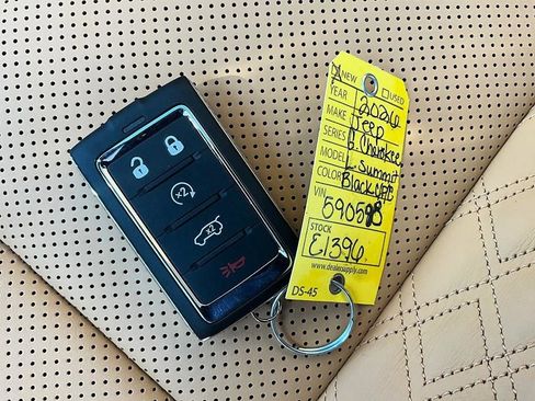 New 2026 Jeep Grand Cherokee L Summit AWD/4WD image 42