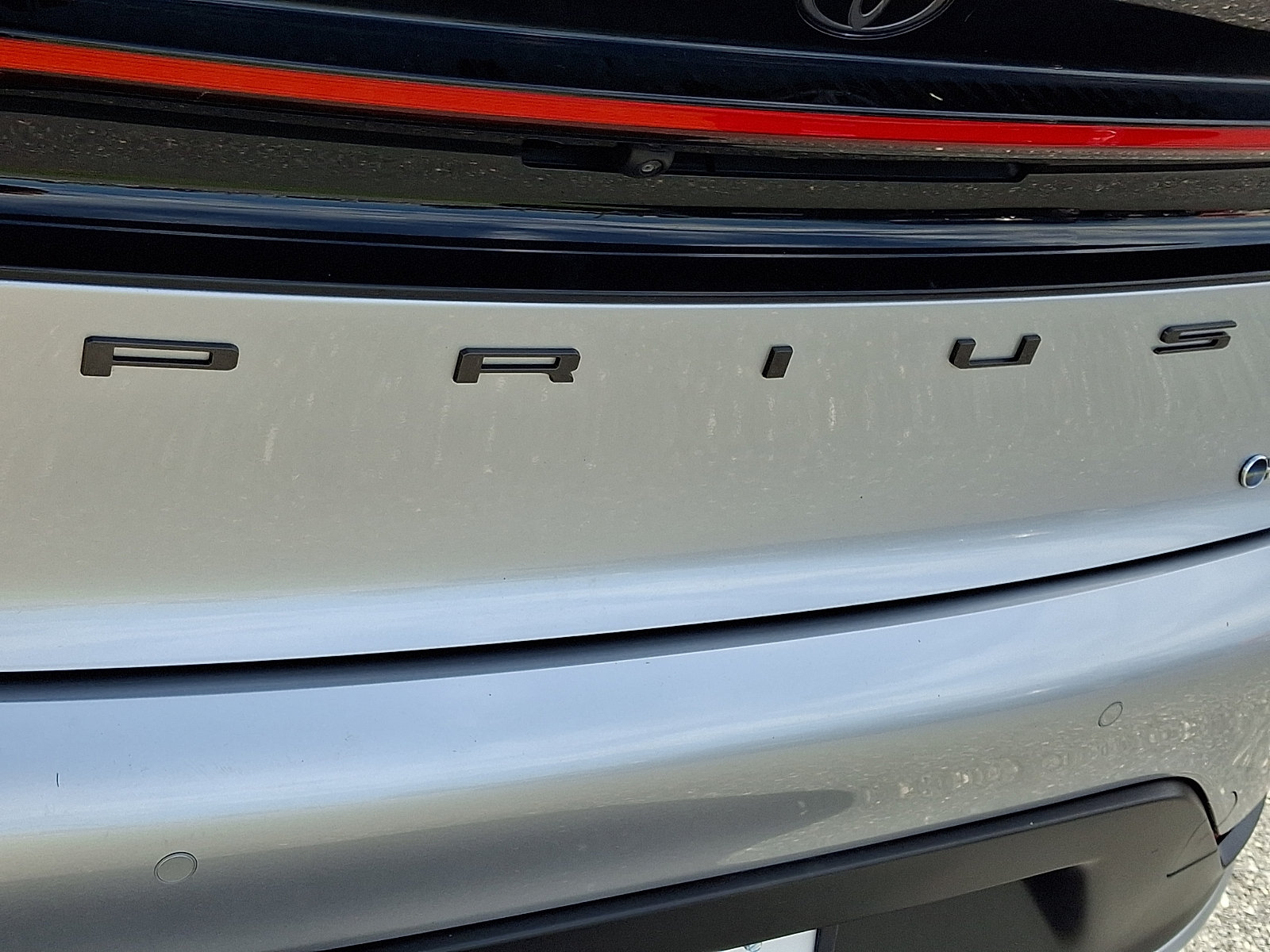 Used 2024 Toyota Prius LE AWD/4WD image 29