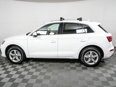Used 2023 Audi Q5 2.0T Premium w/ Convenience Package image 29
