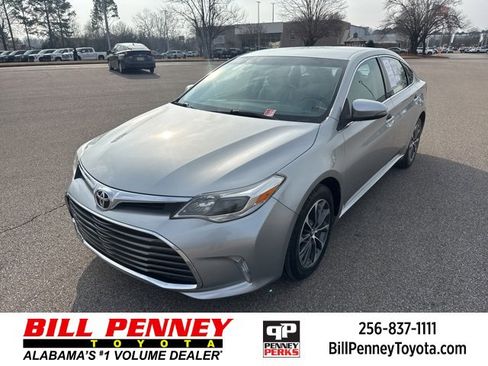 Used 2016 Toyota Avalon XLE image 1