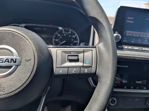 Used 2021 Nissan Rogue SV AWD/4WD image 19