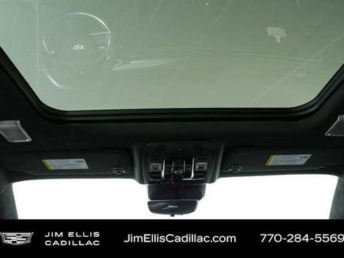Certified 2026 Cadillac Escalade ESV Platinum Sport AWD/4WD image 19