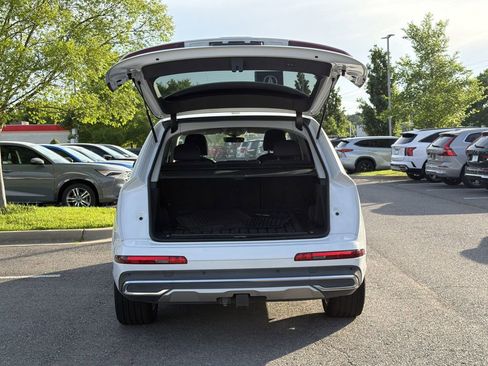 Used 2023 Audi Q7 3.0T Premium Plus w/ Premium Plus Package AWD/4WD image 14