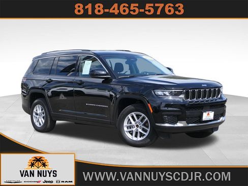 Used 2023 Jeep Grand Cherokee L Laredo AWD/4WD image 1