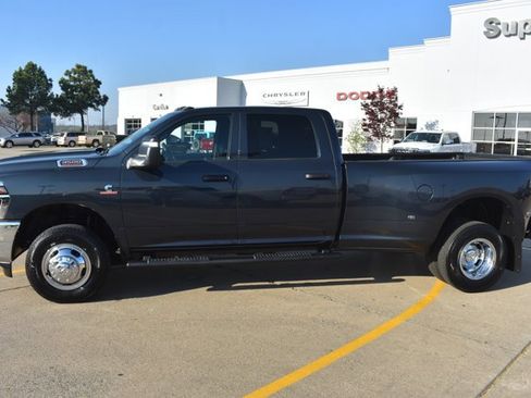 New 2026 RAM 3500 Tradesman image 9