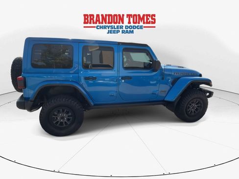 Used 2023 Jeep Wrangler Unlimited Rubicon 392 w/ Dual Top Group AWD/4WD image 3