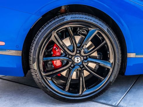 Used 2024 Bentley Continental GT V8 image 6