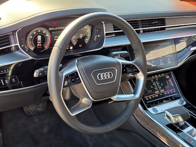 Used 2025 Audi A8 L 3.0T w/ Executive Package AWD/4WD image 18
