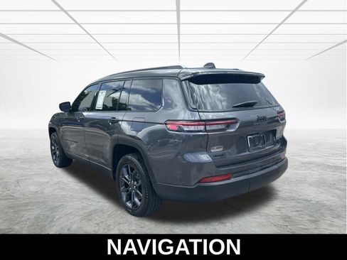Used 2025 Jeep Grand Cherokee L Limited w/ Trailer Tow Package AWD/4WD image 7