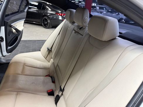 Used 2017 BMW 330i Sedan RWD image 40