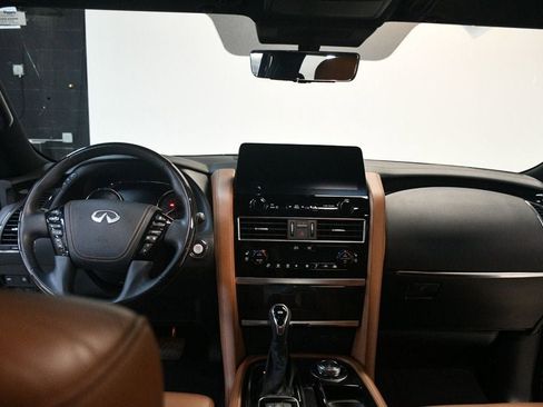 Used 2024 INFINITI QX80 Sensory w/ Cargo Package image 5