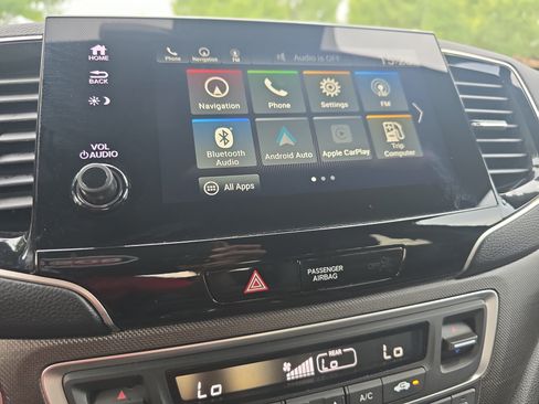 Used 2024 Honda Passport TrailSport image 21