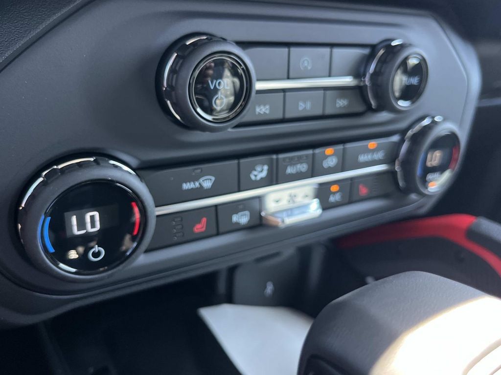 New 2026 Ford Bronco Heritage Edition AWD/4WD image 31