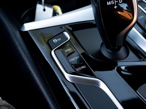 Used 2018 BMW 540i image 33