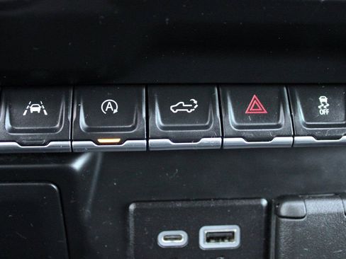 Used 2023 Chevrolet Silverado 1500 Custom Trail Boss image 33