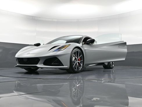 New 2026 Lotus Emira SE image 38