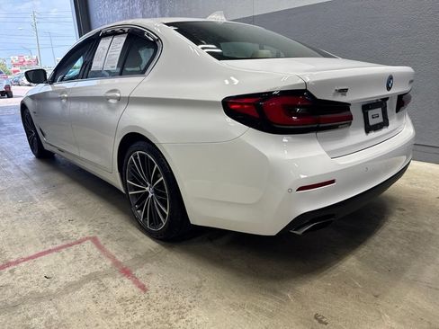 Used 2023 BMW 530e xDrive w/ Premium Package AWD/4WD image 10