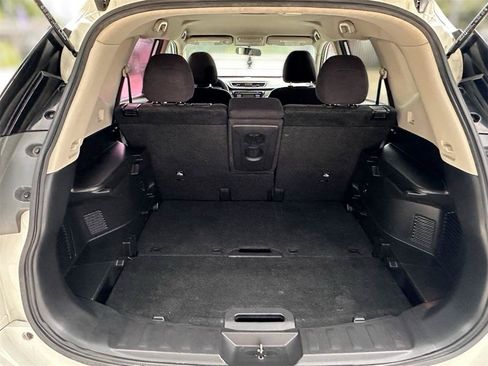 Used 2015 Nissan Rogue SL w/ SL Premium Package FWD image 26