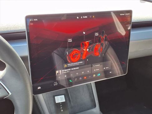 Used 2025 Tesla Model 3 Long Range image 23