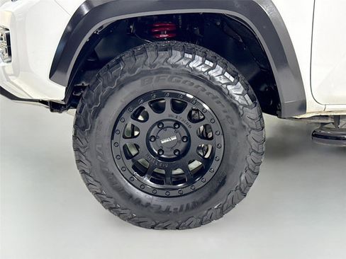 Used 2019 Toyota Tacoma TRD Pro image 38