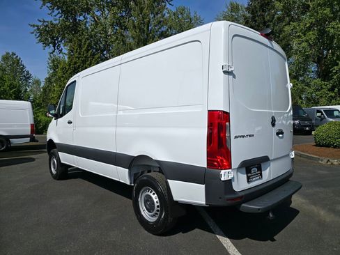 New 2025 Mercedes-Benz Sprinter 2500 image 4