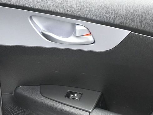 Used 2024 Kia Forte LXS image 30