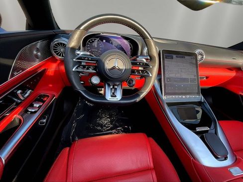 Used 2022 Mercedes-Benz SL 63 AMG 4MATIC w/ AMG Aerodynamic Package image 8