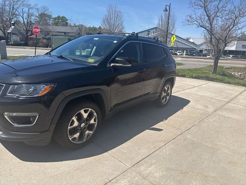 Used 2019 Jeep Compass Limited AWD/4WD image 13