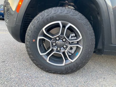 New 2024 Jeep Grand Cherokee Trailhawk w/ Advanced Protech Group II image 27