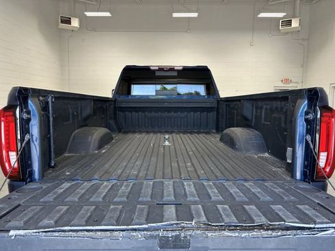 Used 2021 GMC Sierra 3500 Denali w/ Technology Package AWD/4WD image 23