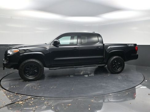 Used 2023 Toyota Tacoma SR image 3