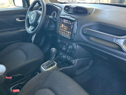 Certified 2023 Jeep Renegade Latitude AWD/4WD image 16