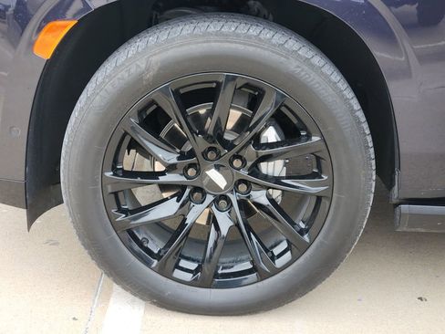 Used 2022 Cadillac Escalade Sport w/ Touring Package image 17