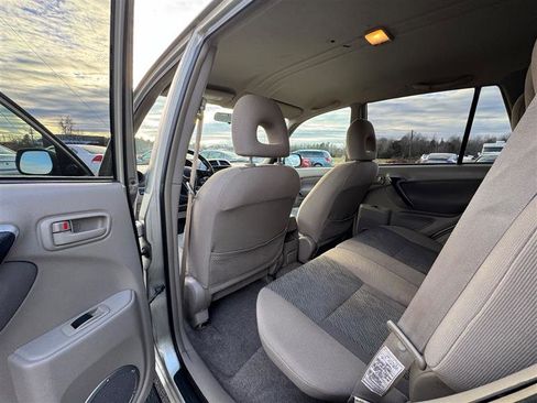 Used 2002 Toyota RAV4 4WD image 35